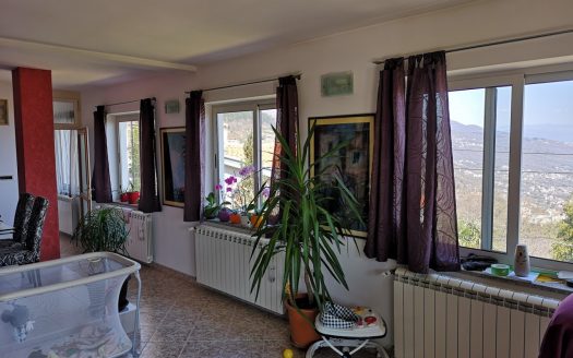 Obiteljska kuća s veličanstvenim pogledom